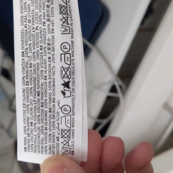 Blue Ditsy Floral Size 20 Forever New Curve blouse - Picture 6 of 6